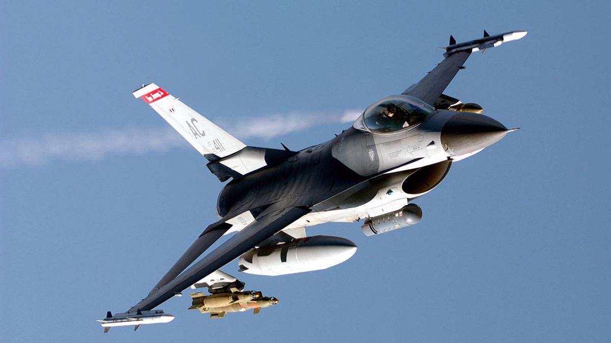 Un F-16 Fighting Falcon