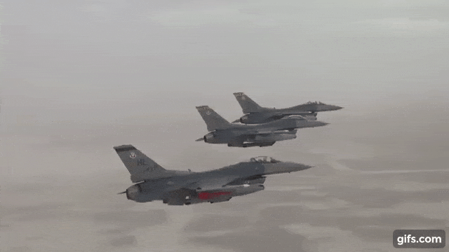 Varios F-16 Fighting Falcon